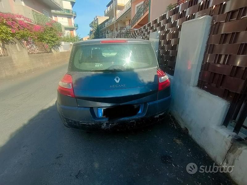 Usata Renault Mégane II 105 CV (77 kW) 2008 Grigio Berlina