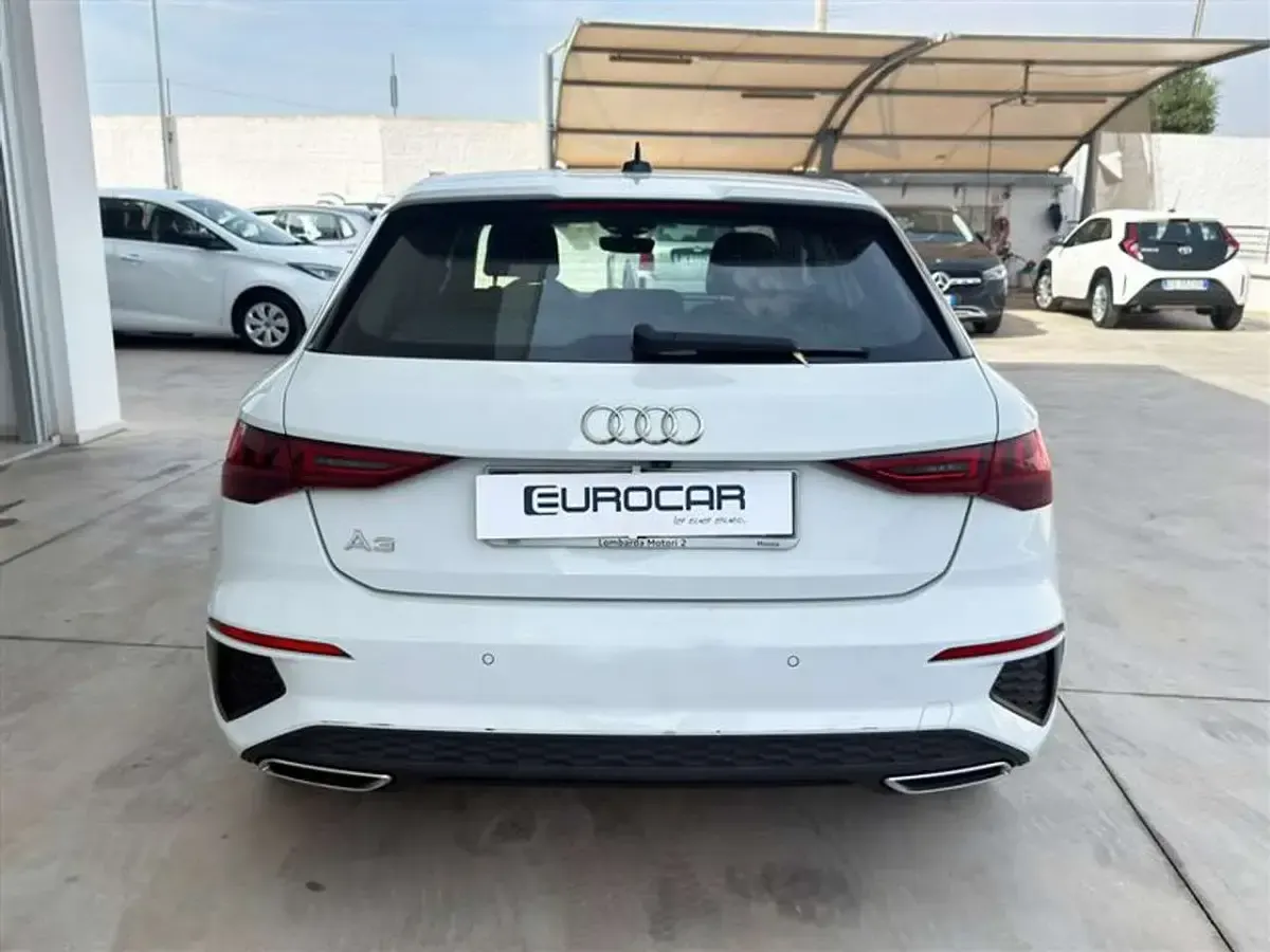Usata Audi A3 S-Line 150 CV (110 kW) 2022 Bianco Berlina