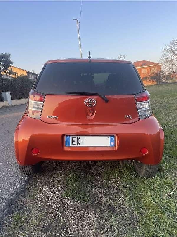 Usata Toyota iQ 68 CV (50 kW) 2011 Utilitaria