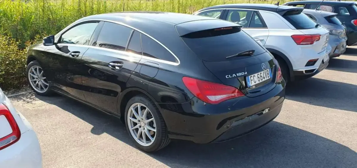 Usata Mercedes CLA180 Business 109 CV (80 kW) 2016 Nero Coupé