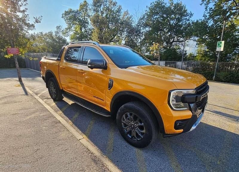 Usata Ford Ranger Wildtrack 241 CV (177 kW) 2023 Arancione Pick-up