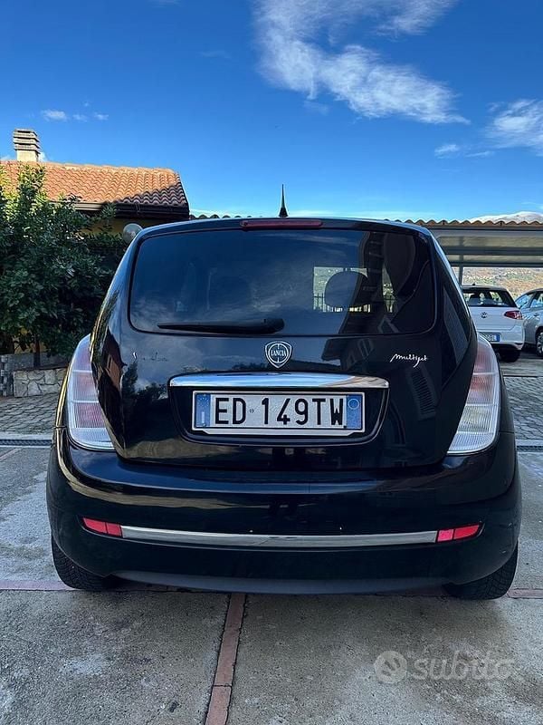 Usata Lancia Ypsilon 75 CV (55 kW) 2010 Utilitaria