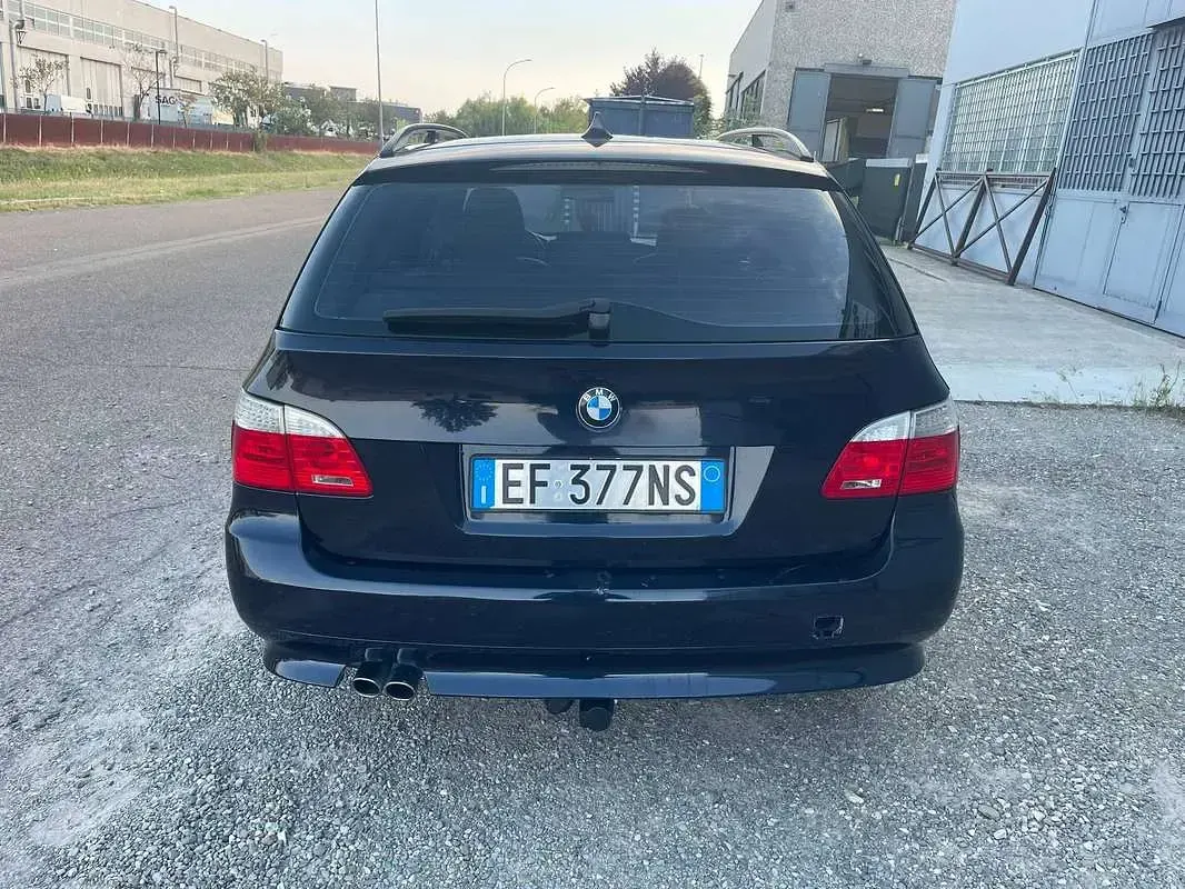 Usata BMW 530 235 CV (172 kW) 2007 Bluazzurro Station wagon