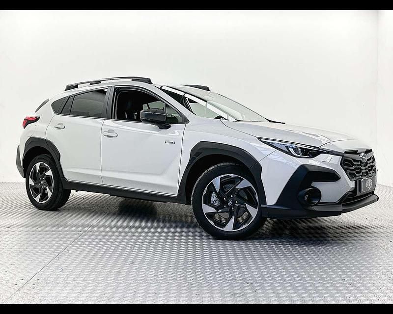 Usata Subaru Crosstrek Style 136 CV (100 kW) 2024 Crystal white pearl SUV