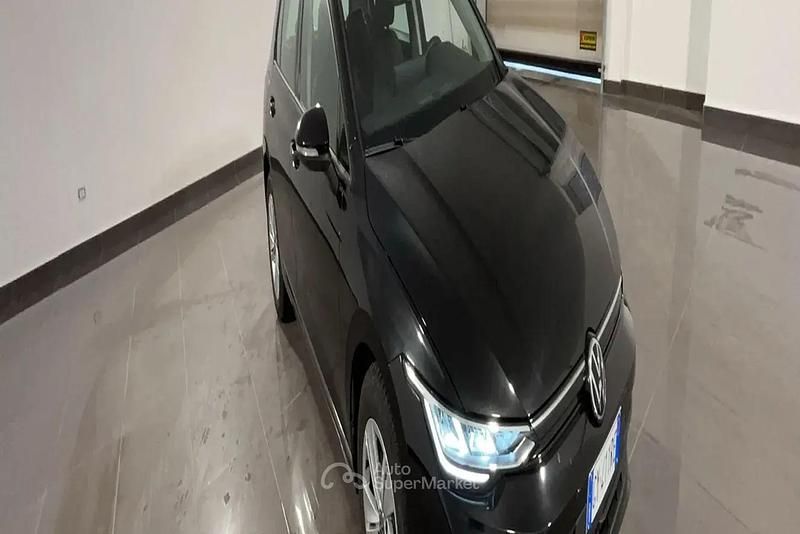 Usata VW Golf VIII Life 116 CV (85 kW) 2025 Nero Berlina