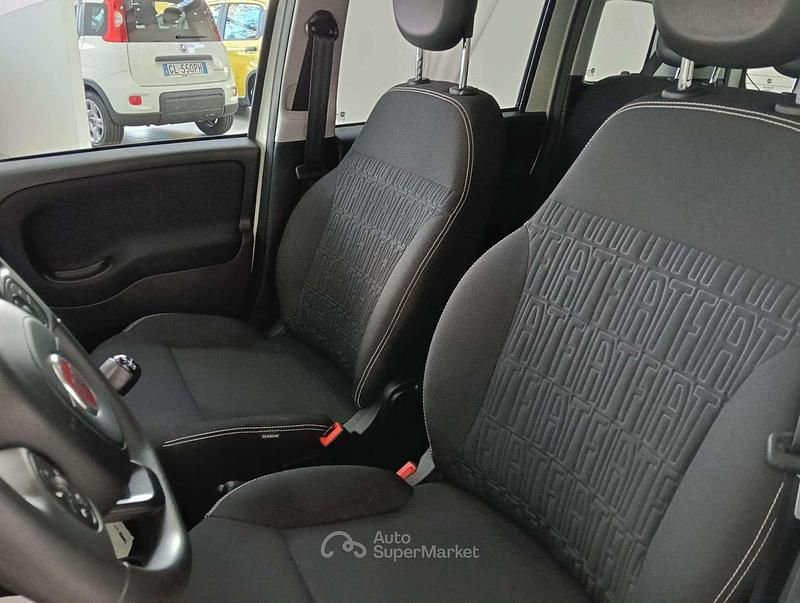 Usata Fiat Panda Cross Cross 69 CV (50 kW) 2024 Bianco Utilitaria