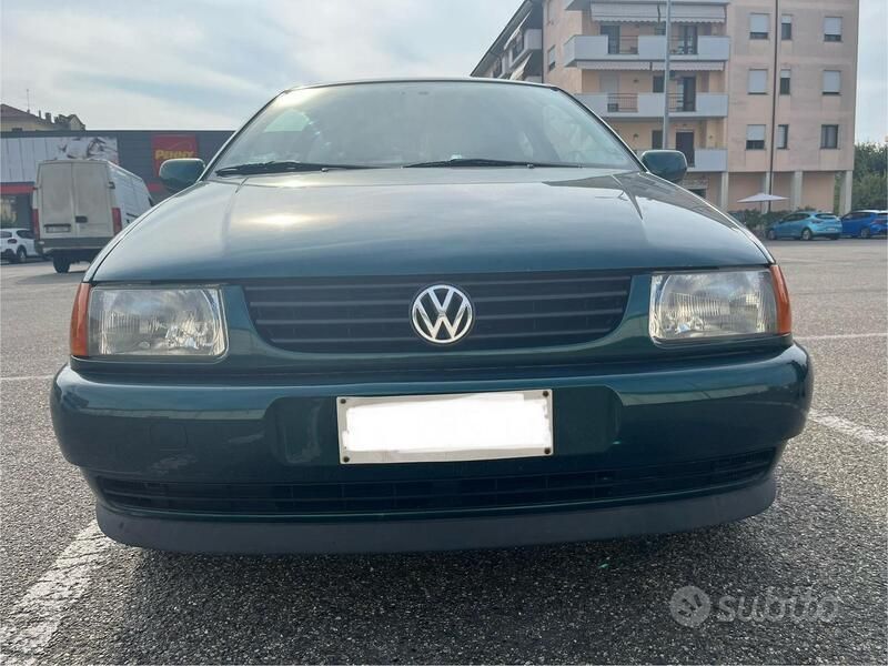 Usata VW Polo 50 CV (36 kW) 1997 Verde Utilitaria