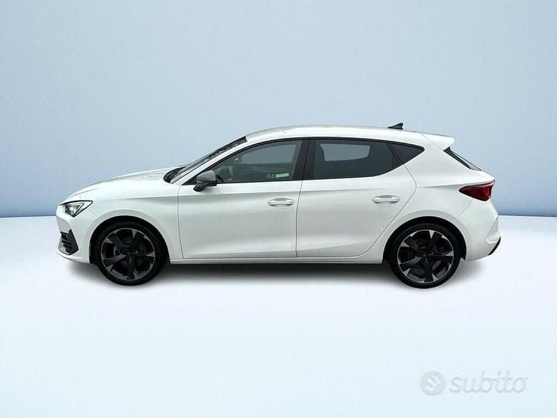 Usata Cupra Leon 150 CV (110 kW) 2024 Bianco Berlina