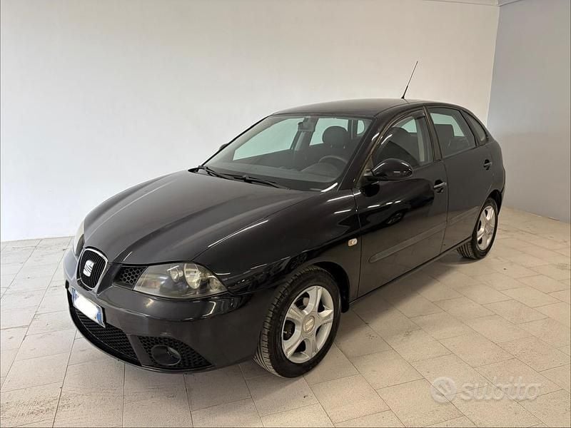 Usata Seat Ibiza 80 CV (58 kW) 2008 Nero Berlina