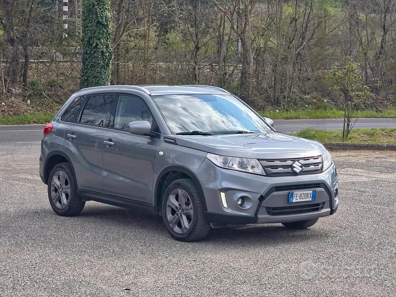 Usata Suzuki Vitara 120 CV (88 kW) 2016 Grigio SUV