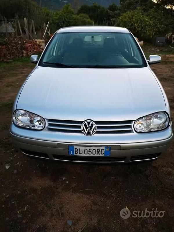 Usata VW Golf IV 116 CV (85 kW) 2000 Berlina