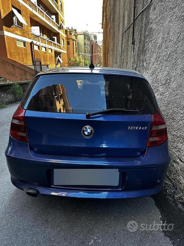 Usata BMW 120 2007 Blu Utilitaria