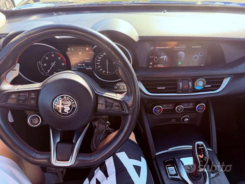 Usata Alfa Romeo Stelvio 190 CV (139 kW) 2020 Blu SUV