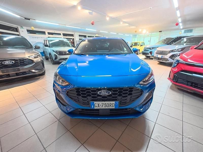 Usata Ford Focus ST-Line X 116 CV (85 kW) 2024 Blu Berlina