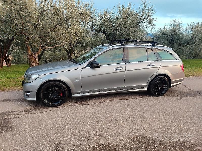 Usata Mercedes C220 Avantgarde 170 CV (125 kW) 2012 Grigio Station wagon