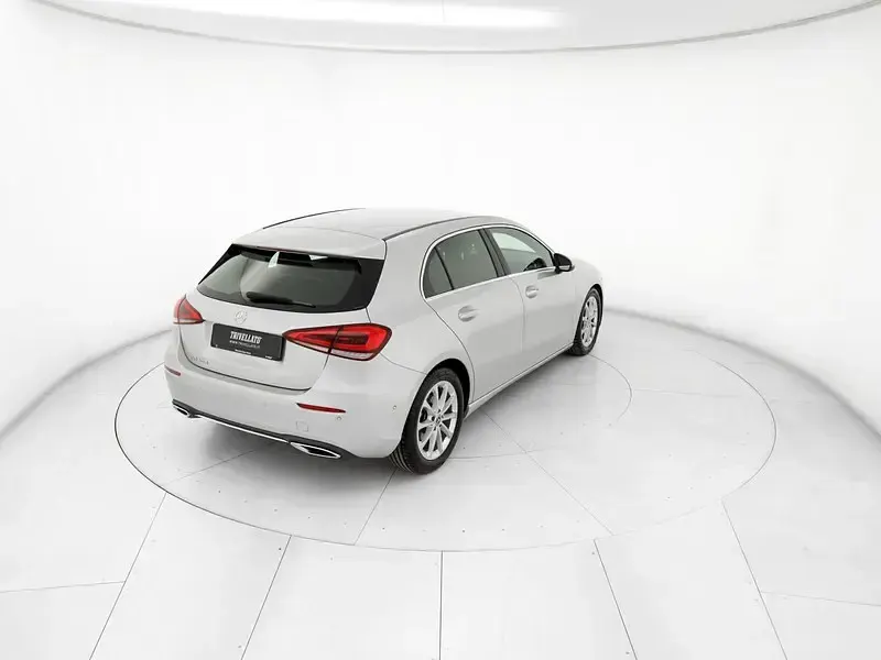 Usata Mercedes A180 Executive 116 CV (85 kW) 2019 Argento Berlina