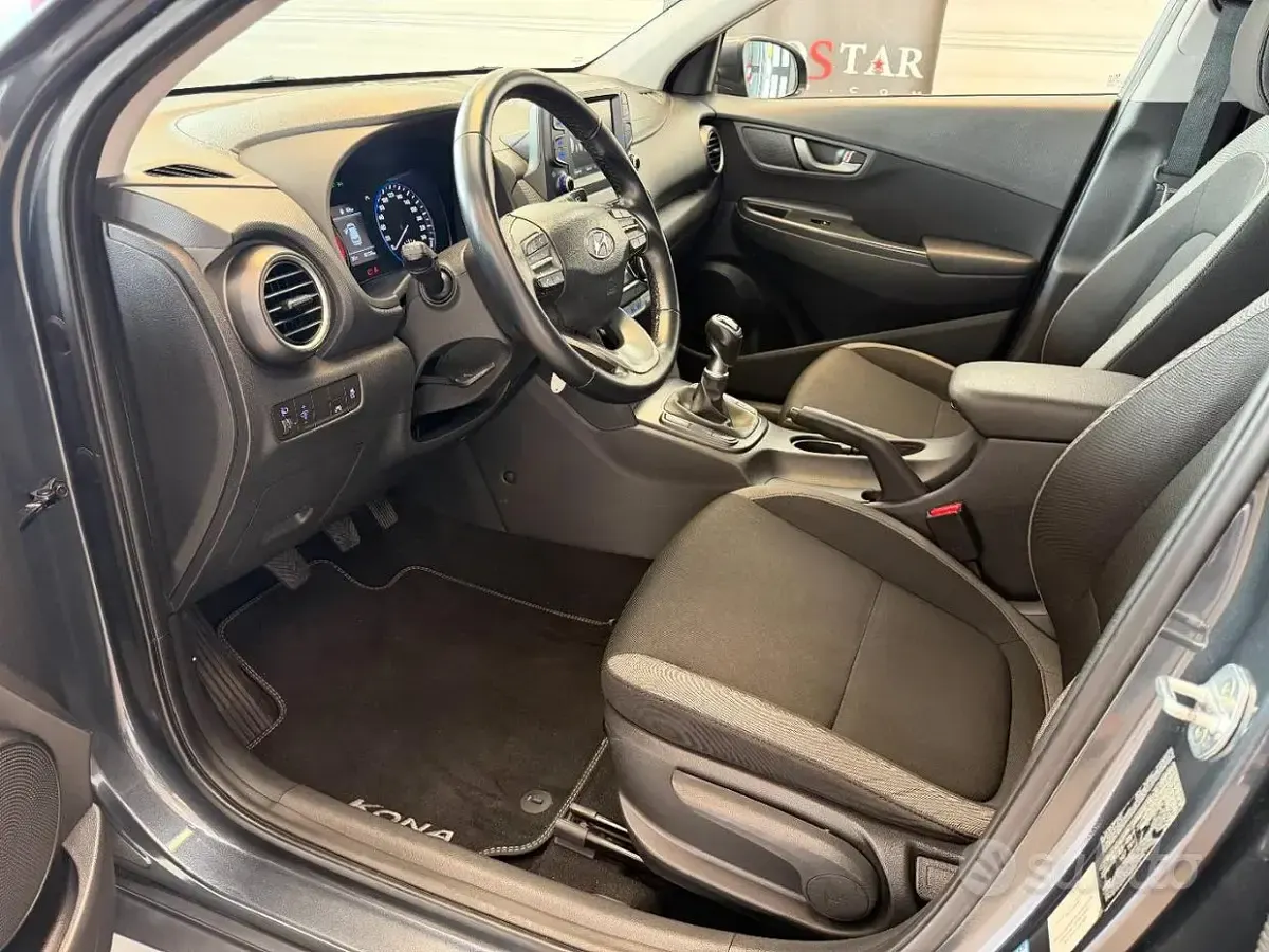 Usata Hyundai Kona Comfort 116 CV (85 kW) 2019 Grigio SUV