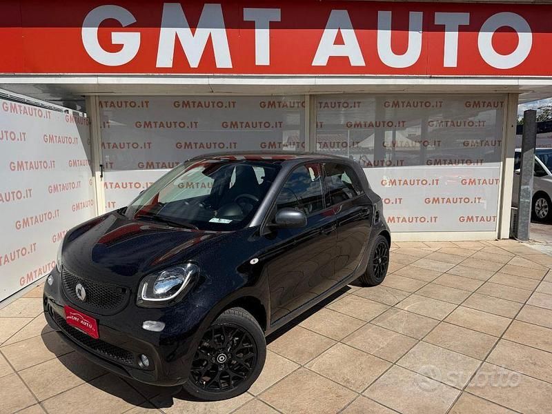 Usata Smart ForFour Prime 90 CV (66 kW) 2017 Grigio Utilitaria