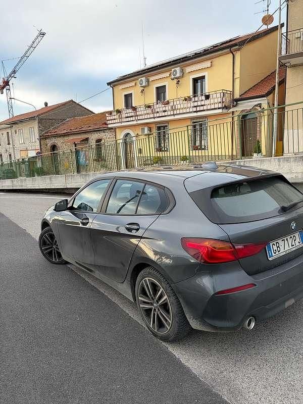 Usata BMW 116 Advantage 116 CV (85 kW) 2020 Grigio Utilitaria