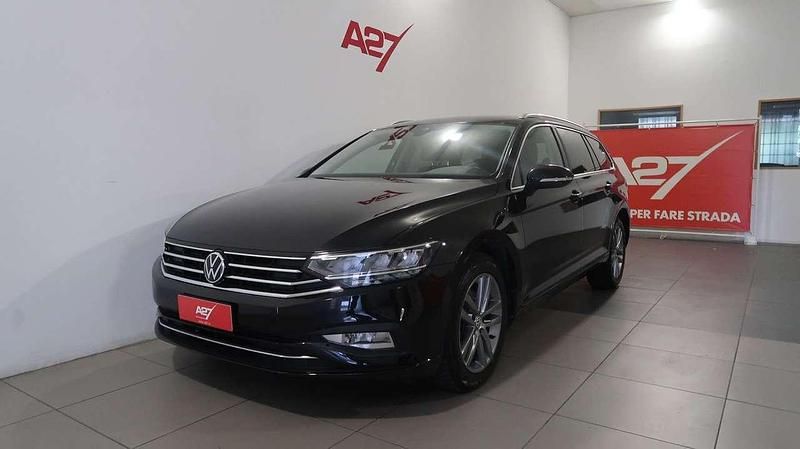 Nero Usata 2023 VW Passat Business Station wagon | 25.400 € (Ottimo prezzo) - Immagine 1/4