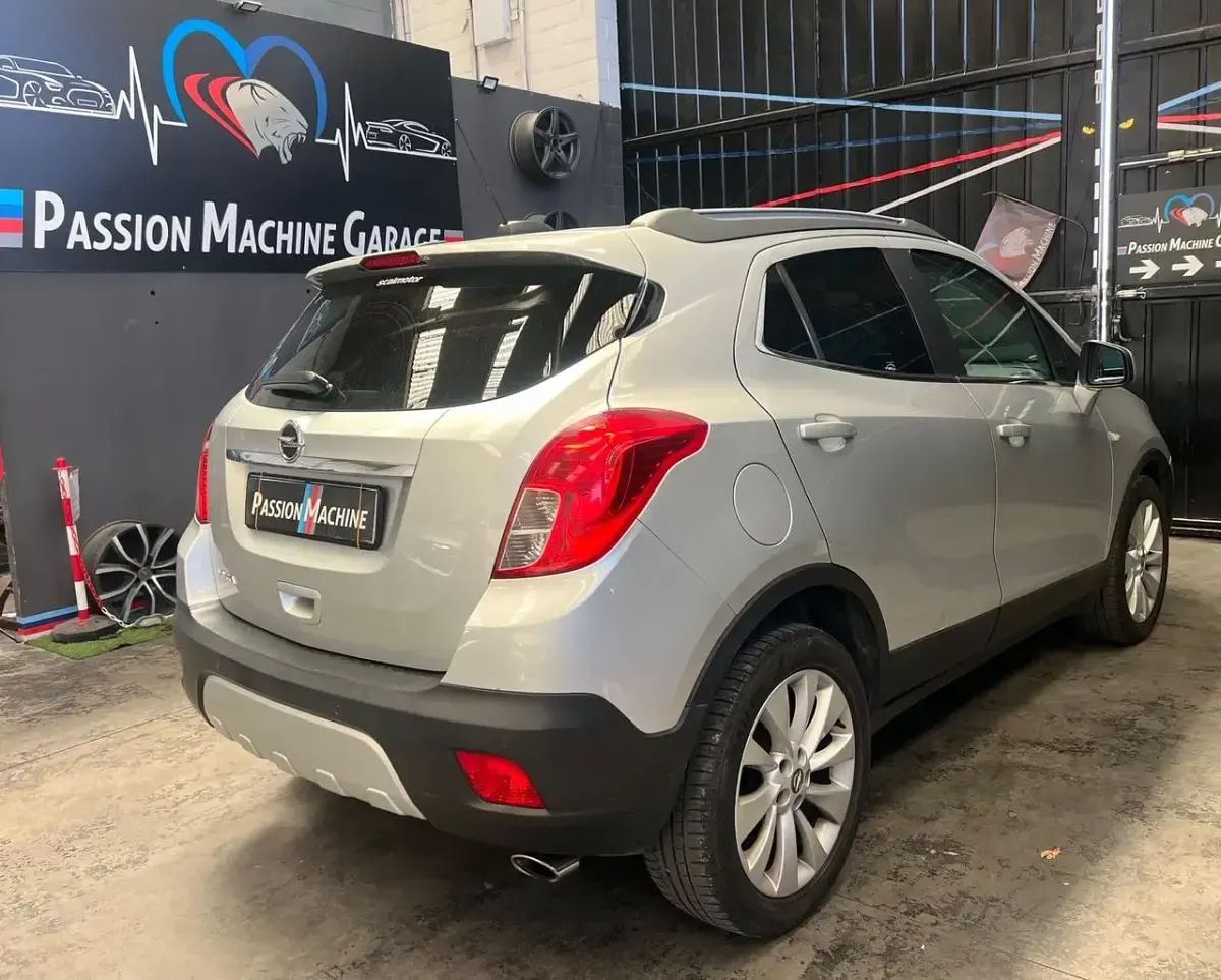 Usata Opel Mokka Cosmo 140 CV (102 kW) 2016 Argento SUV