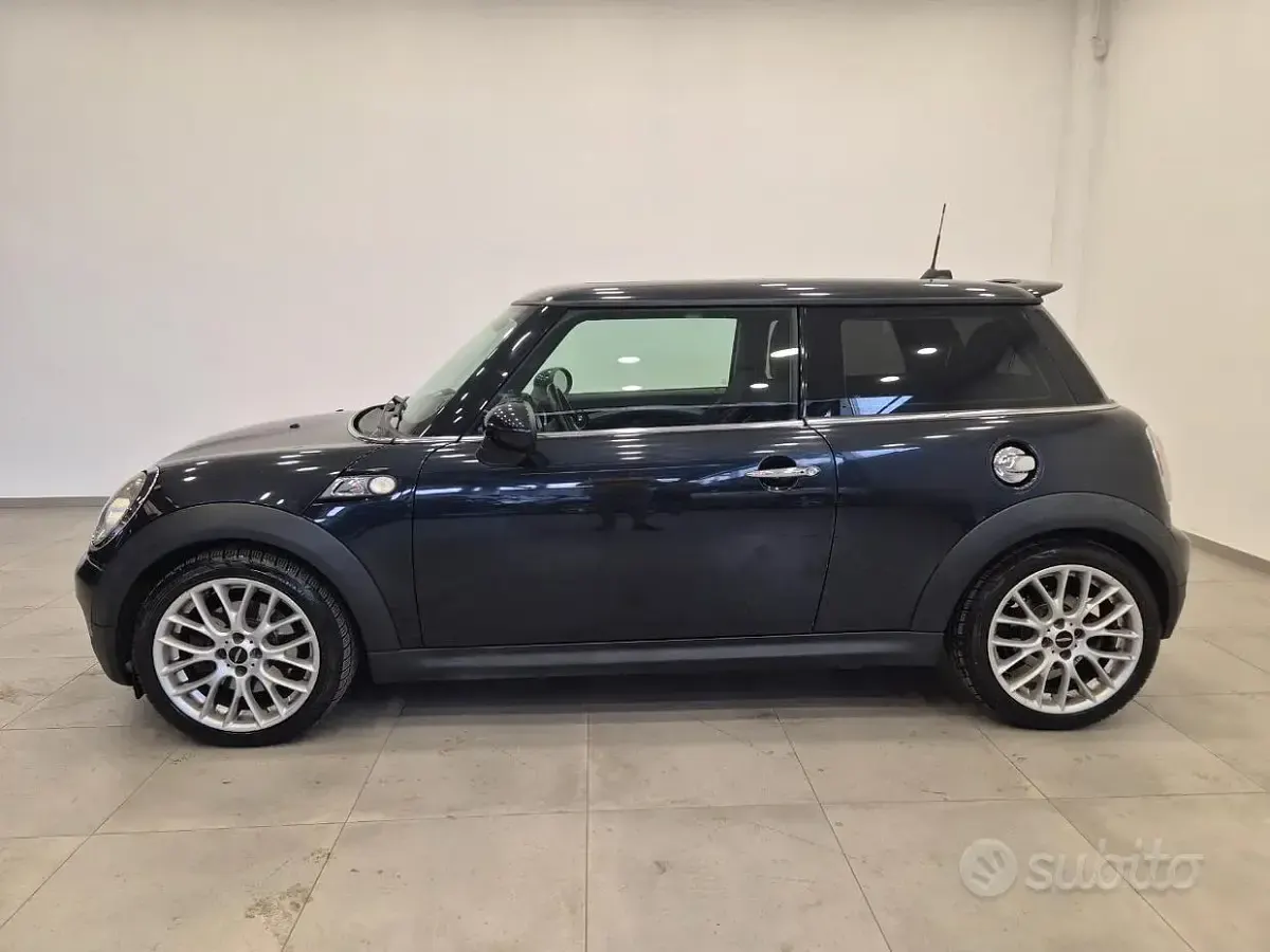 Usata Mini Cooper S 170 CV (125 kW) 2007 Nero Utilitaria