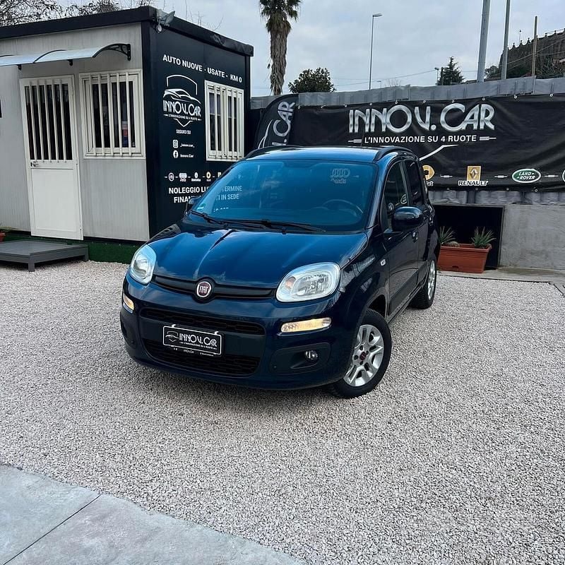 Usata Fiat Panda Lounge 69 CV (50 kW) 2018 Blu Utilitaria