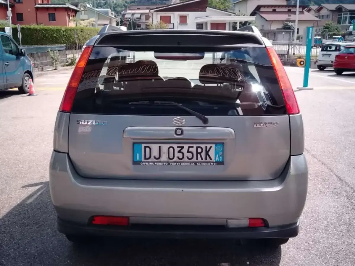 Usata Suzuki Ignis 94 CV (69 kW) 2007 Argento Utilitaria