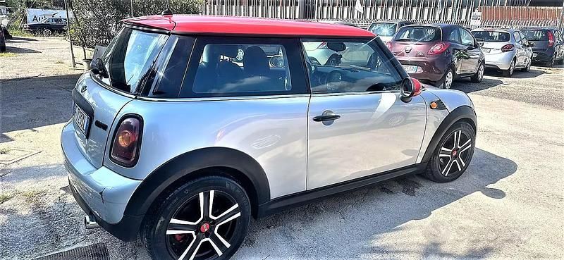 Usata Mini Cooper 120 CV (88 kW) 2007 Grigio Utilitaria