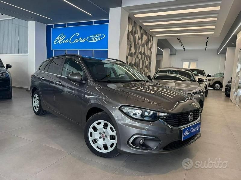Usata Fiat Tipo Business 120 CV (88 kW) 2020 Grigio Station wagon