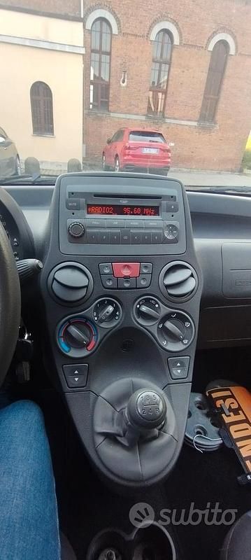 Usata Fiat Panda Dynamic 59 CV (43 kW) 2011 Grigio Berlina