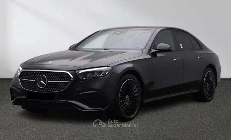 Usata Mercedes E300 AMG Line Premium 197 CV (144 kW) 2024 Grigio grafite Berlina