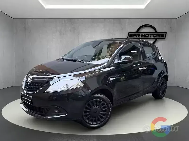 Usata Lancia Ypsilon 69 CV (50 kW) 2024 Utilitaria