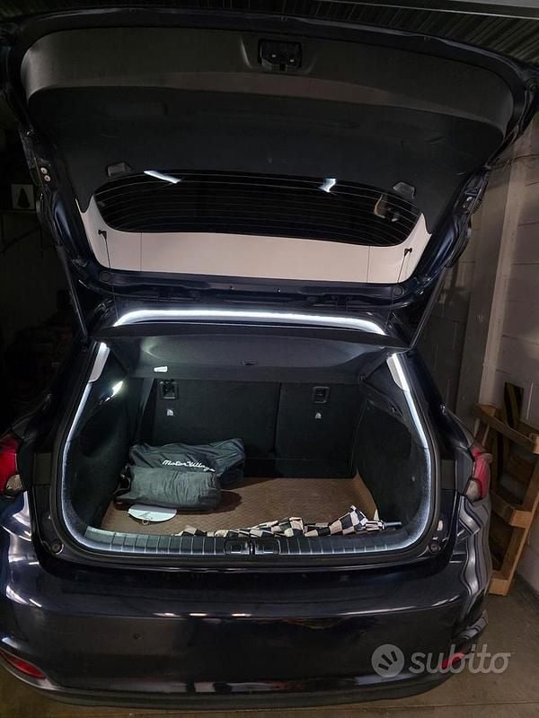 Usata Fiat Tipo Easy 120 CV (88 kW) 2017 Blu/azzurro Berlina