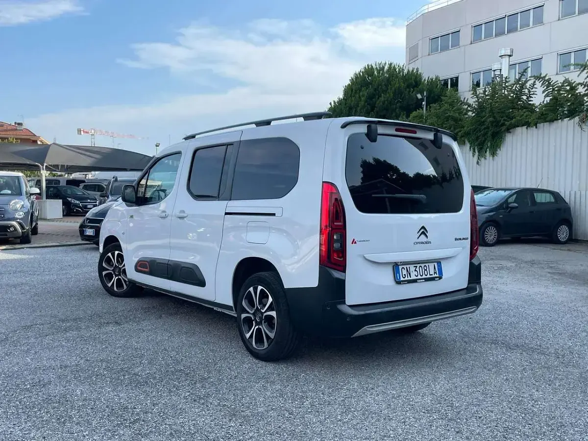 Usata Citroën Berlingo XTR 131 CV (96 kW) 2023 Bianco Monovolume