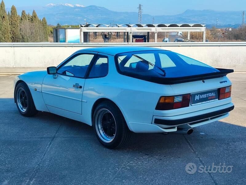 Usata Porsche 944 163 CV (119 kW) 1983 Bianco Coupé