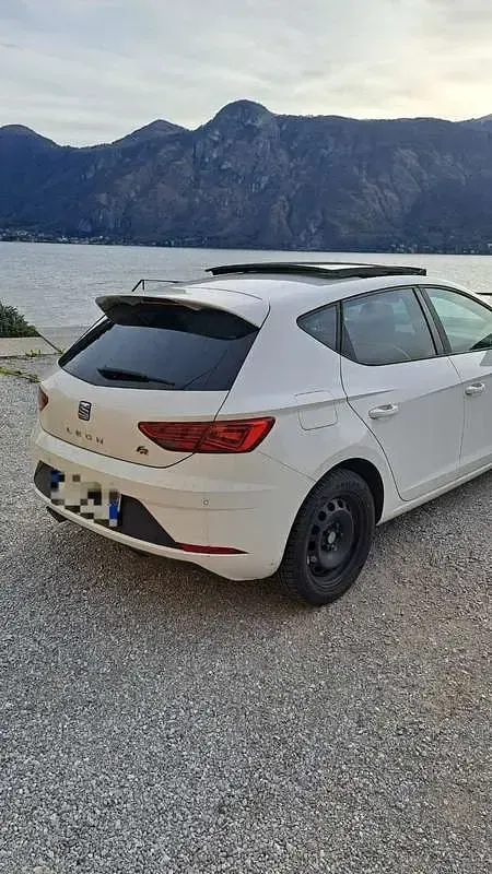 Usata Seat Leon FR 150 CV (110 kW) 2017 Bianco Berlina