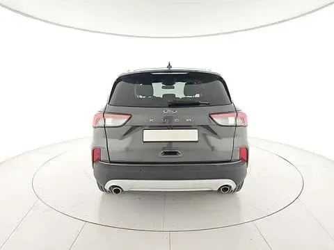 Usata Ford Kuga Titanium 120 CV (88 kW) 2024 Grigio scuro SUV
