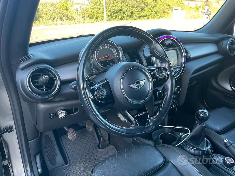 Begagnad Mini Cooper S 211 HK (155 kW) 2017 Halvkombi