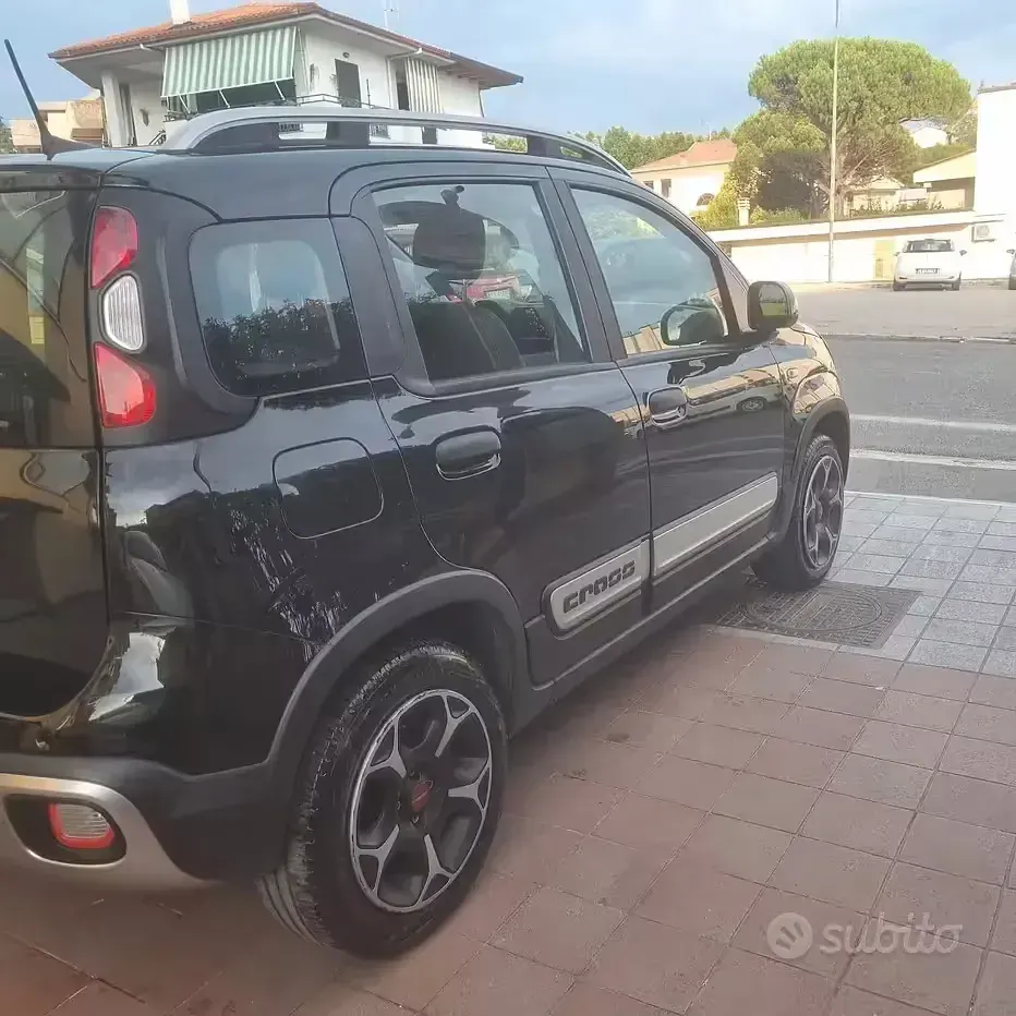 Usata Fiat Panda Cross Cross 85 CV (62 kW) 2021 Nero Utilitaria