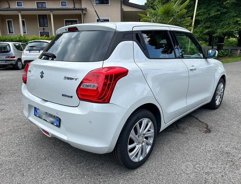 Usata Suzuki Swift 89 CV (65 kW) 2020 Bianco Utilitaria