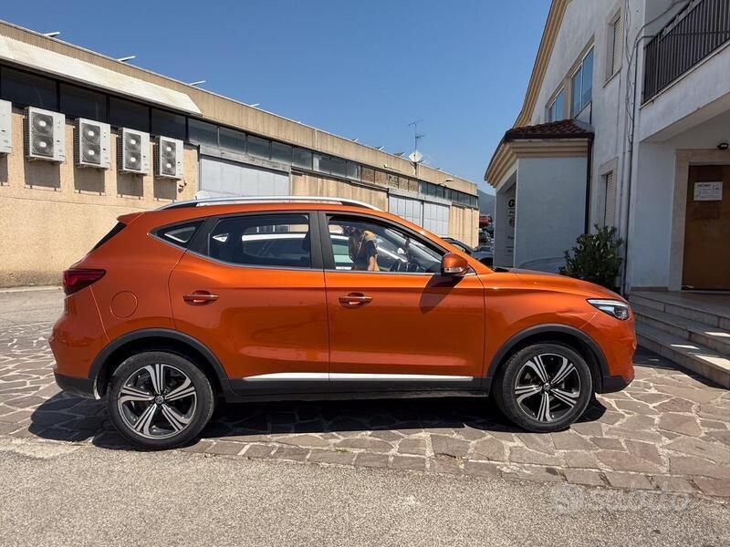 Usata MG ZS 106 CV (77 kW) 2023 Berlina