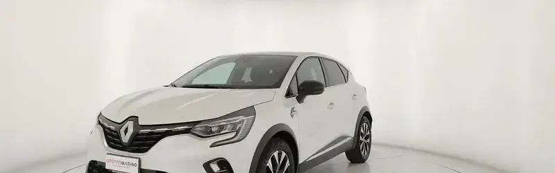 Usata Renault Captur Techno 143 CV (105 kW) 2023 Blu SUV
