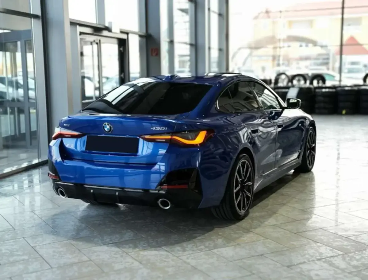Usata BMW 430 M Sport 245 CV (180 kW) 2025 Blu/azzurro Coupé