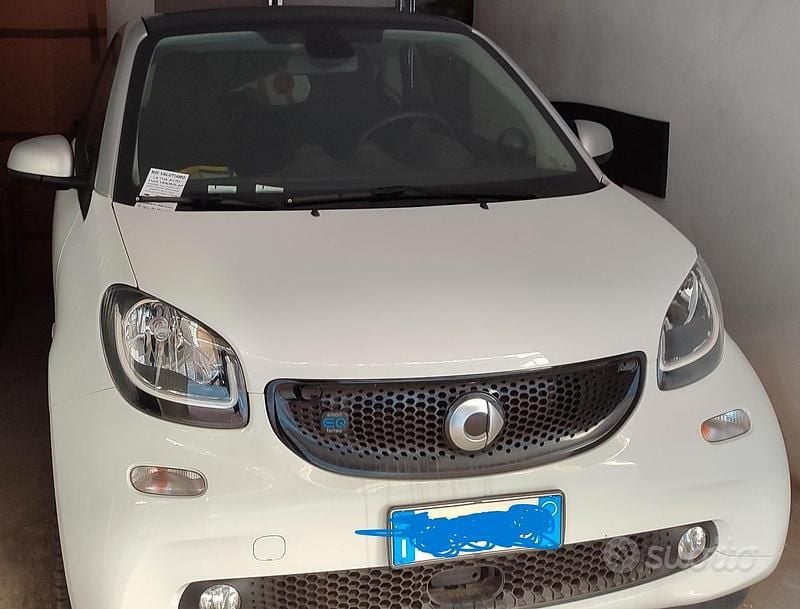 Bianco Usata 2019 Smart ForTwo Electric Drive Coupé | 12.000 € (Buon prezzo) - Immagine 1/3