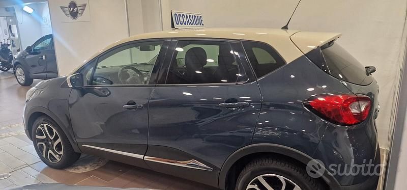 Usata Renault Captur Intens 90 CV (66 kW) 2016 Blu SUV