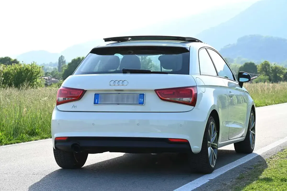 Usata Audi A1 Ambition 86 CV (63 kW) 2012 Bianco Utilitaria