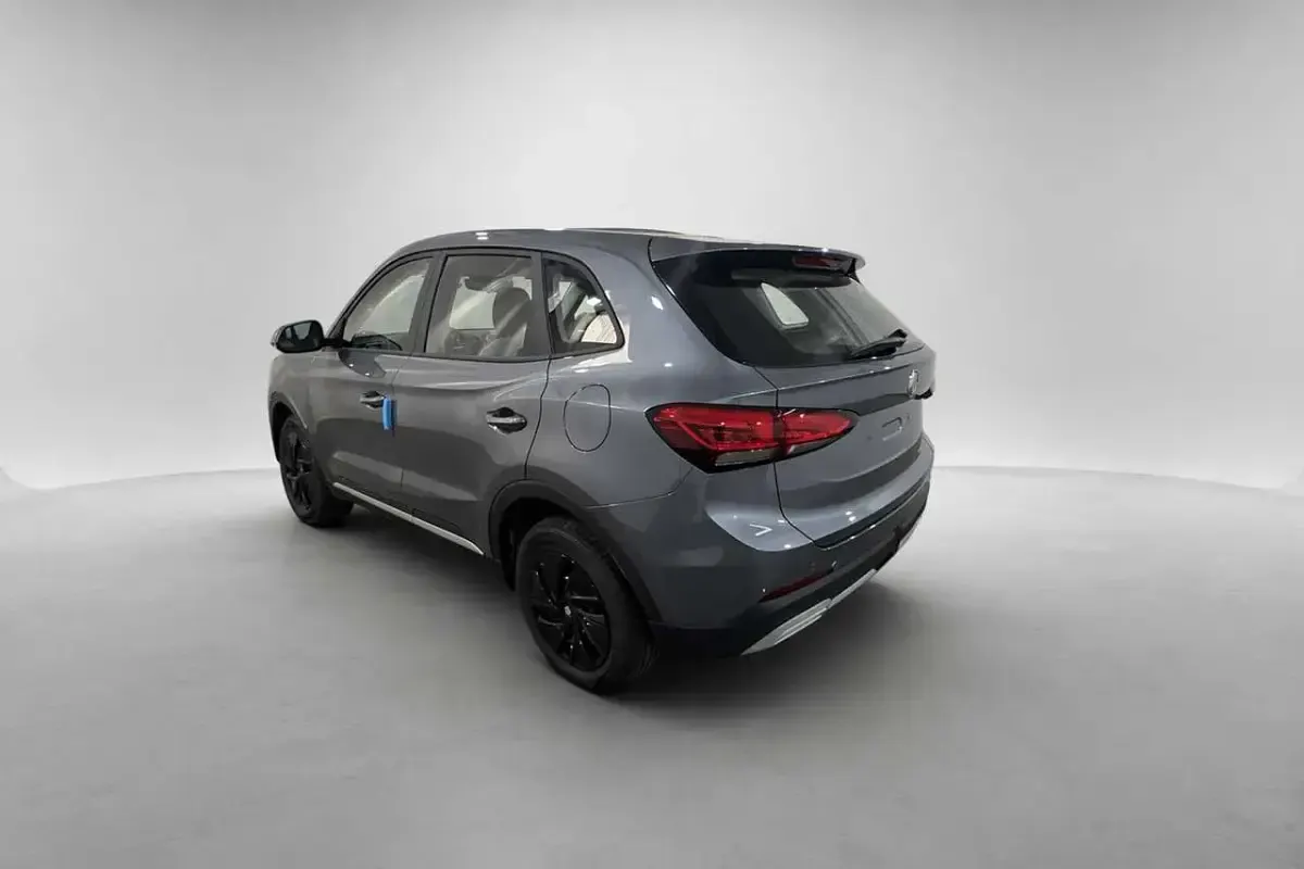 Nuova MG ZS 116 CV (85 kW) 2025 Cosmic silver Berlina