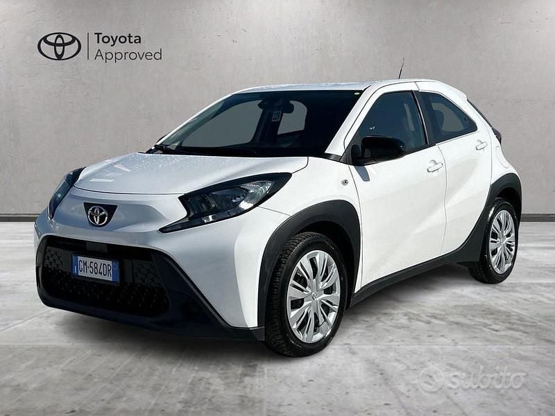 Usata Toyota Aygo X Active 72 CV (52 kW) 2023 Bianco SUV