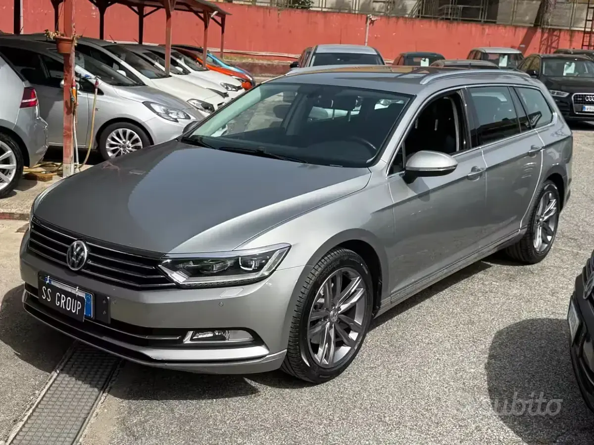 Usata VW Passat Executive 150 CV (110 kW) 2015 Grigio Berlina
